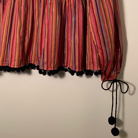 Colorful balloon style peplum blouse - Picture 3 of 4